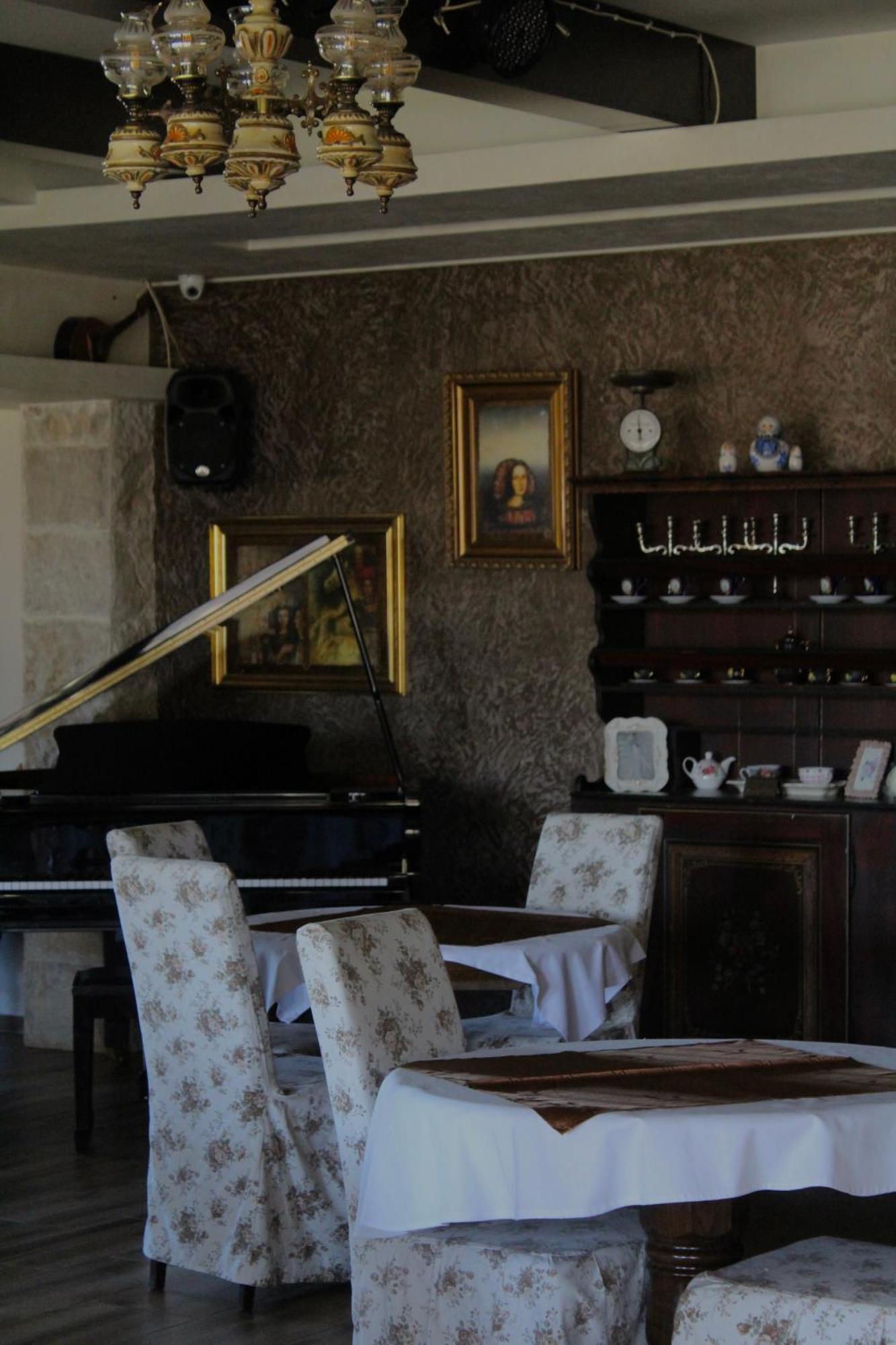 Opera Jaz Hotel 3*