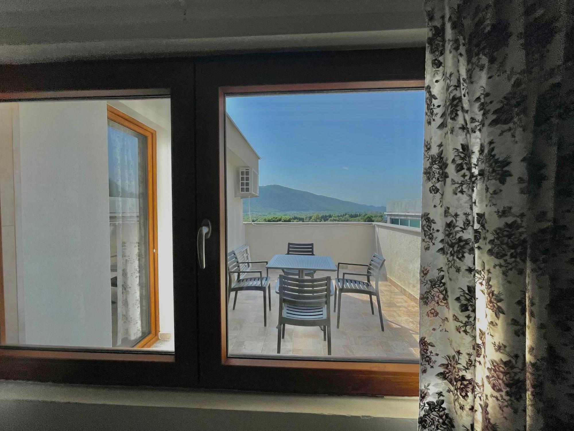 Opera Jaz Budva