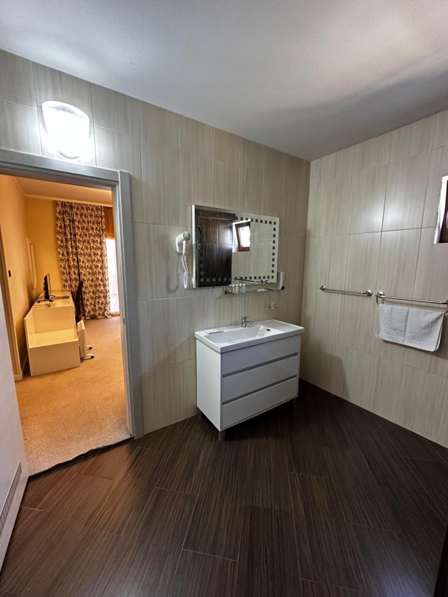 Opera Jaz Hotel