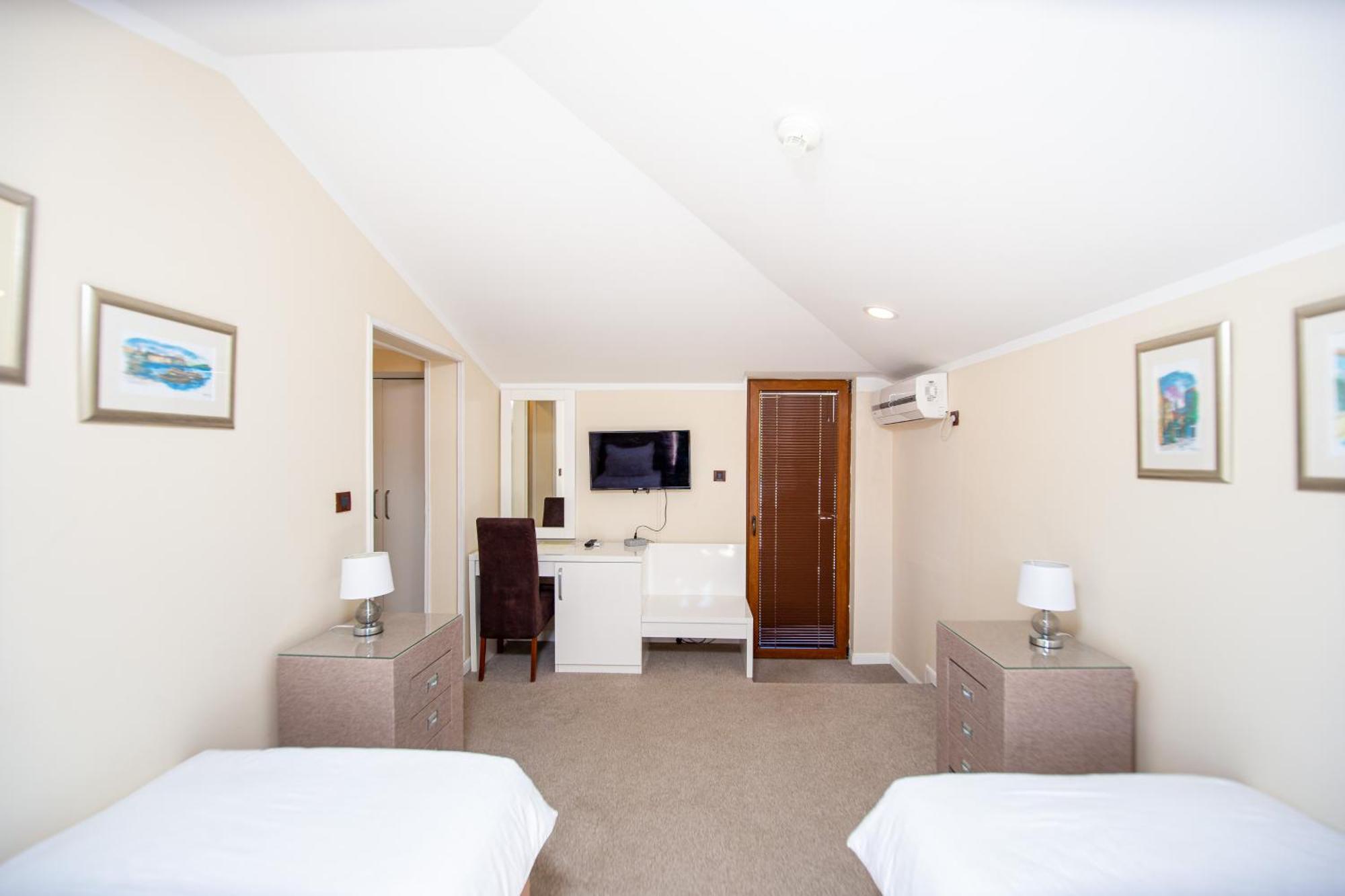 Opera Jaz Hotel 3*